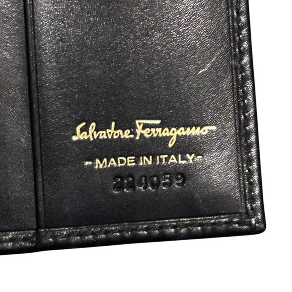 Ferragamo leather bifold - Picture 4 of 7